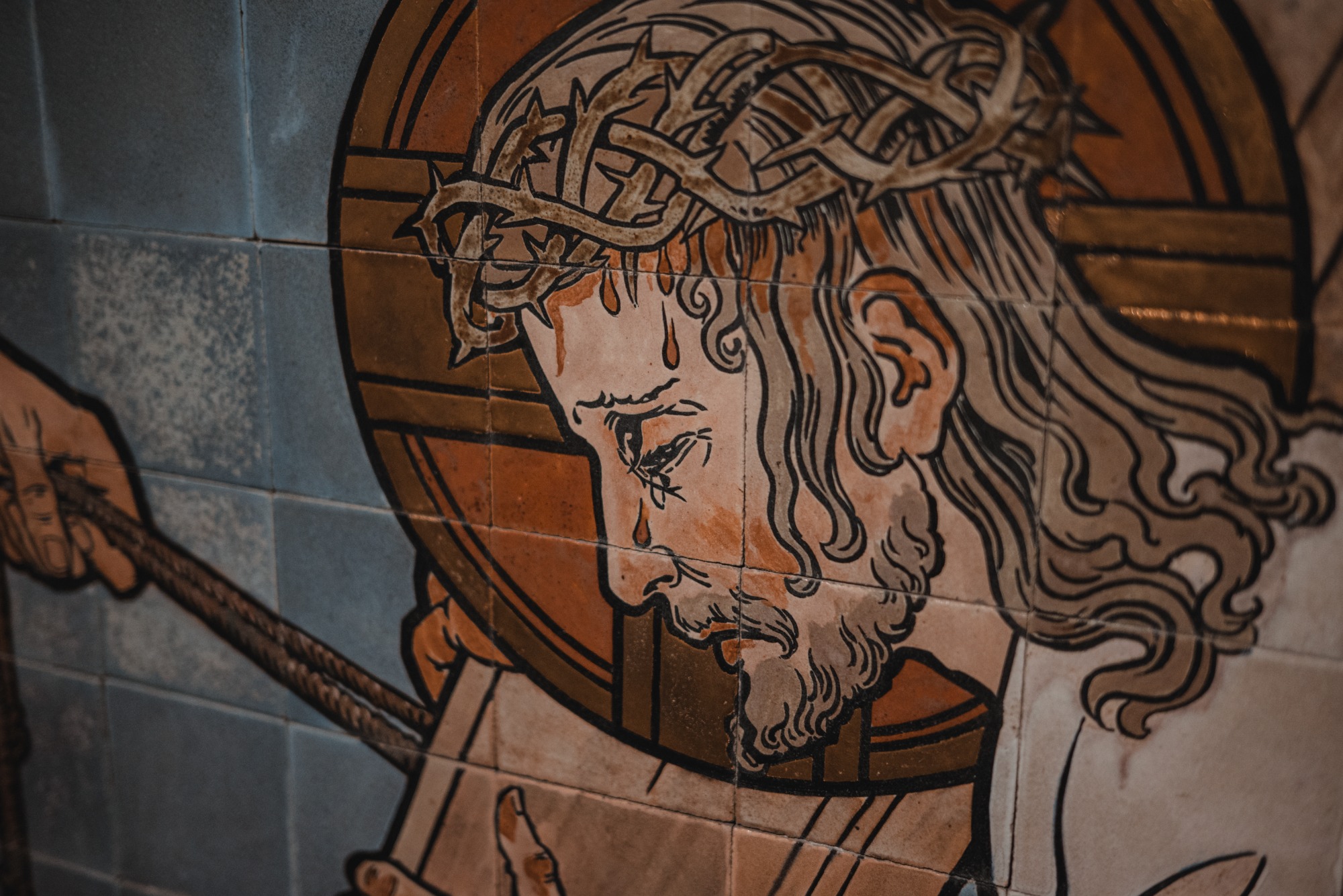 Een beeltenis van Jezus Christus in het Royal Delft Museum