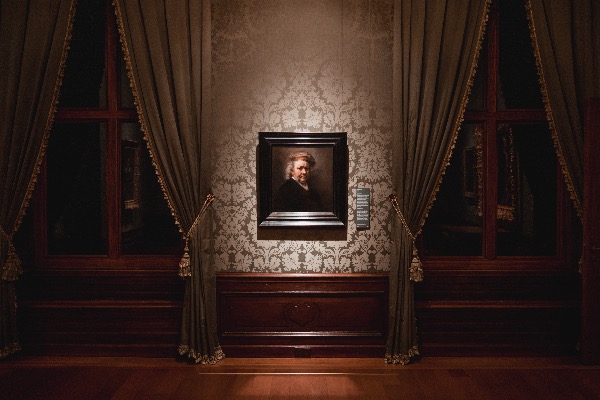 Zelfportret van de oude Rembrandt van Rijn in het Mauritshuis