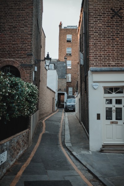 Een small straatje in Londen.